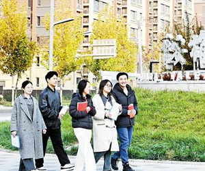 敞開大門，讓青年學(xué)子逐夢未來